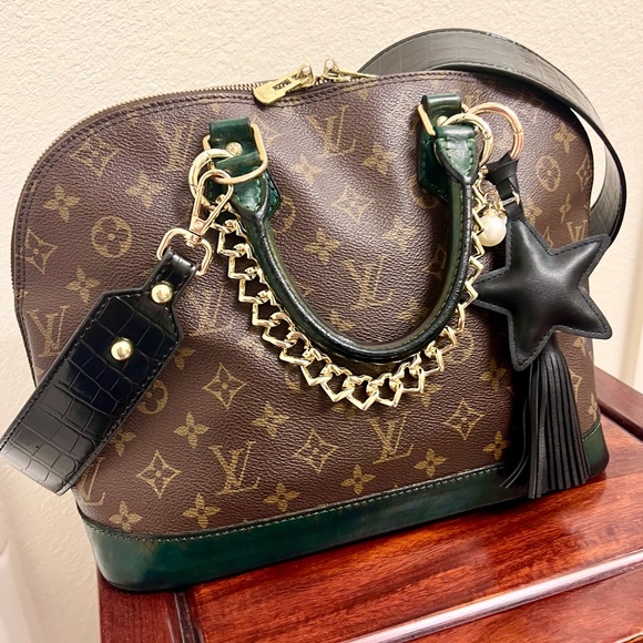 Louis Vuitton Handbags - 💚 Louis Vuitton Alma PM vintage crossbody purse dyed green